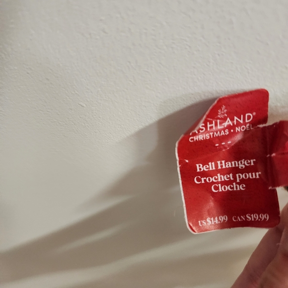 Ashland large gold bell hanger for decor - Picture 6 of 6